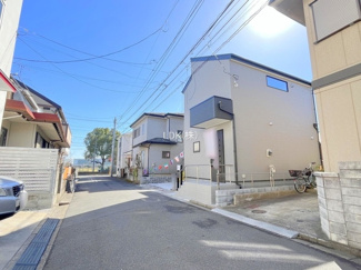 【前面道路含む現地写真】 | 完成（撮影：'24/02/26）