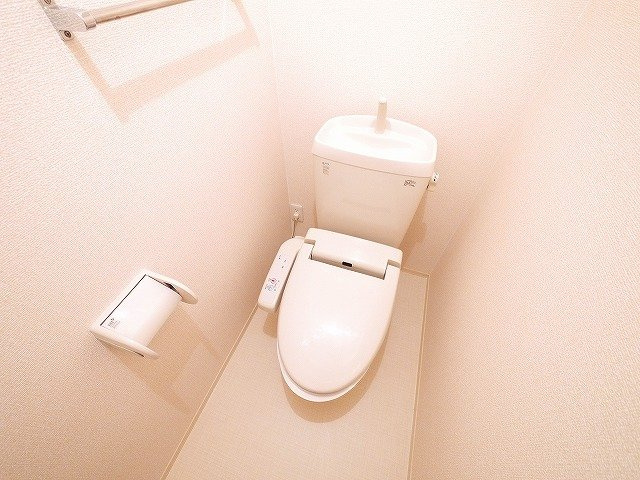 タウン ビビ　Ｃ棟のトイレ|シンプルで使いやすいトイレです