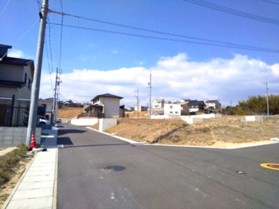 【前面道路含む現地写真】 | アーバンシティー常盤東 | 団地内道路