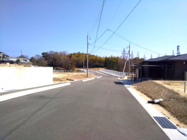 【前面道路含む現地写真】 | アーバンシティー常盤東 | 団地内道路