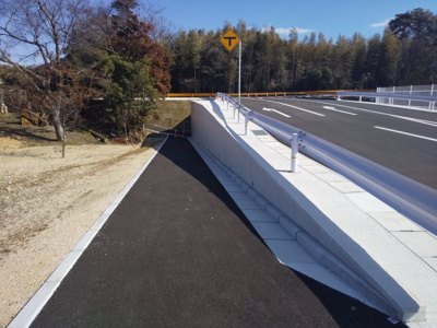 【周辺】 | アーバンシティー常盤東 | ココから歩行者用通路へ降りることができます