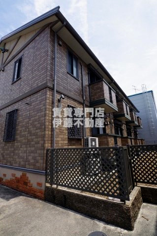 マノワール E・Yの外観