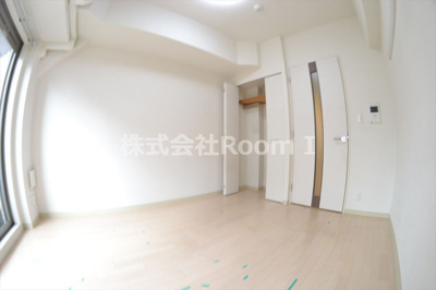 【居間・リビング】 | プレサンス中之島公園グラシア | こちらの居間で趣味の時間をお楽しみください