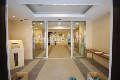 【エントランス】 | プレサンス中之島公園グラシア | 毎日通るエントランスはこのようになっています