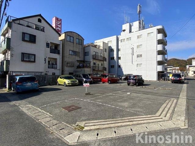 富士味駐車場の外観