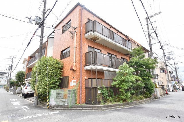 清泉ビル江坂　仲介手数料無料の外観