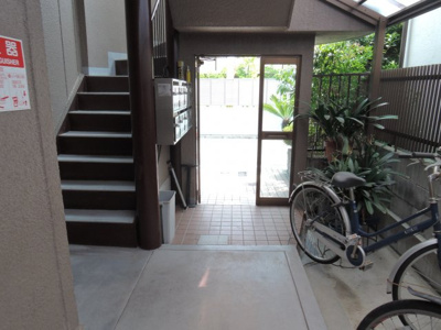 【ロビー】 | ロイヤルキャビン