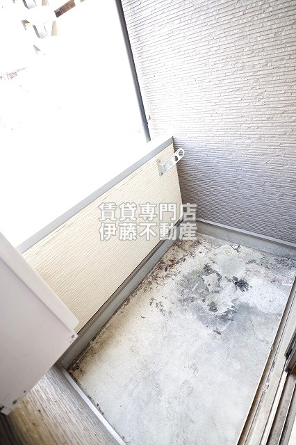 ネマーレ大曽根のバルコニー