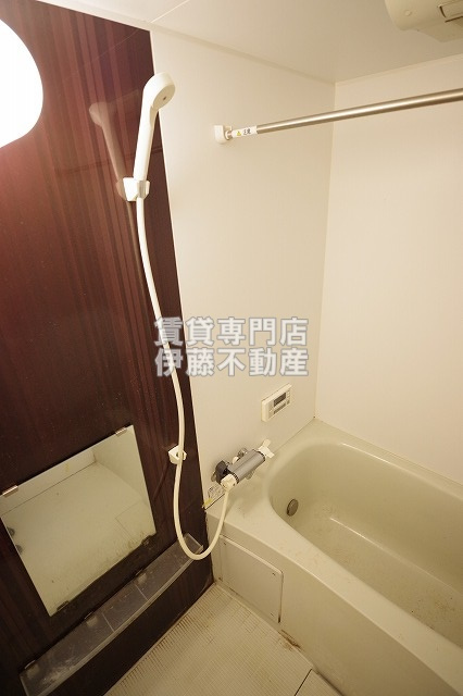 ネマーレ大曽根の浴室