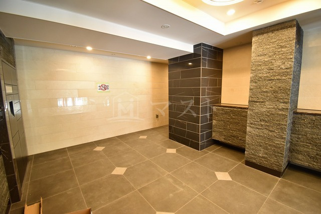 エスリード天王寺ブランシェのロビー