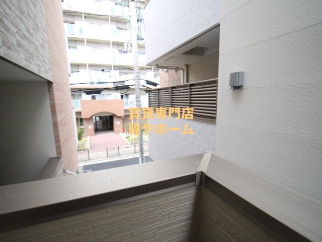 フジパレス加賀屋Ⅰ番館のロビー|建物の内部です