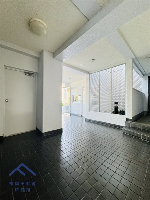 ウイング藤崎のエントランス