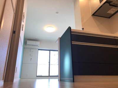 【洋室】 | メルヴェーユ　チーヨ