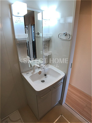 【独立洗面台】 | 結あい | 独立洗面台、小物を置くことができて便利です