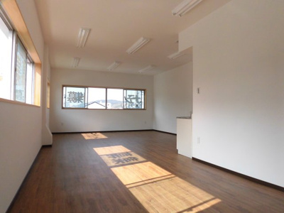 【居間・リビング】 | 本町４丁目ビル
