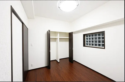 【洋室】 | プレジオ江坂ROUGE