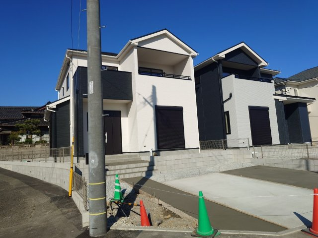 ーFITーフィットー小倉南区沼本町２丁目1期　【小倉南区　新築戸建て】の駐車場|駐車スペースは３台可能♪　【小倉南区　新築戸建て】