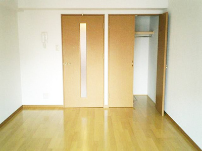 【洋室】 | フェリエ博多 | 別号室の写真になります。現況優先。