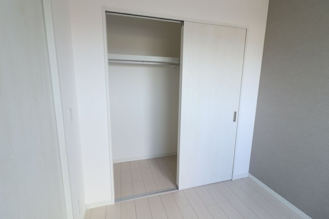 【収納】 | Crecia香椎 | 別号室の写真になります。現況優先。