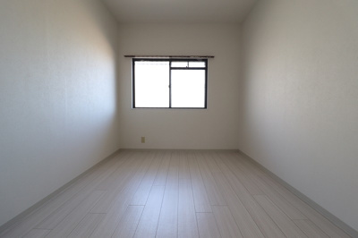 【寝室】 | リベラルパレス城東B棟