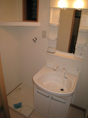 【洗面所】 | ケェイ井尻 | 別号室の写真になります。現況優先。