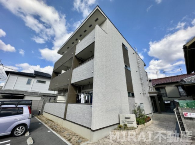 【外観】 | カメラート高見