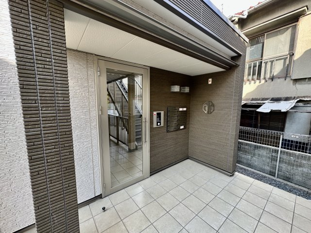 【エントランス】 | カメラート高見