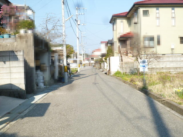吾川郡いの町枝川　売土地の前面道路含む現地写真