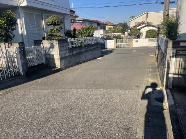 熊谷市三ヶ尻　中古戸建の前面道路含む現地写真|現地前面道路（２０２３年１０月２７日）撮影