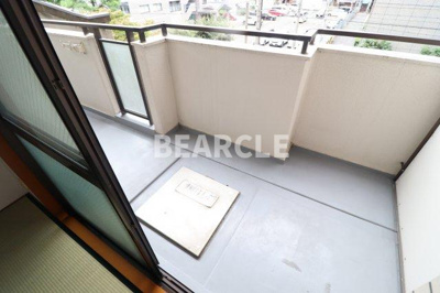 【バルコニー】 | HITOMI BLDG. 綾小路からすま