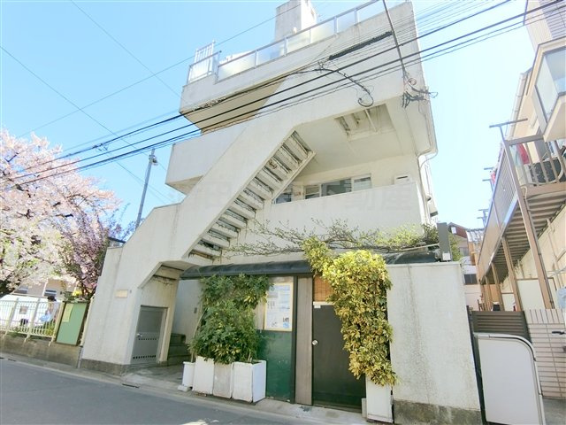メゾン西蒲田の外観