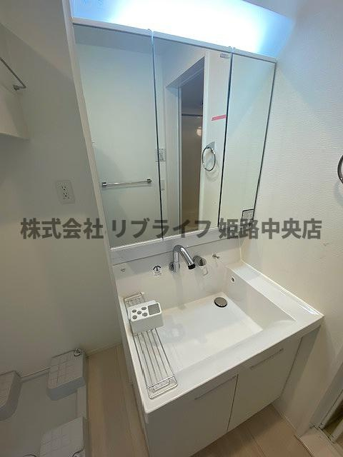Central Sの洗面所|脱衣スペースもあります