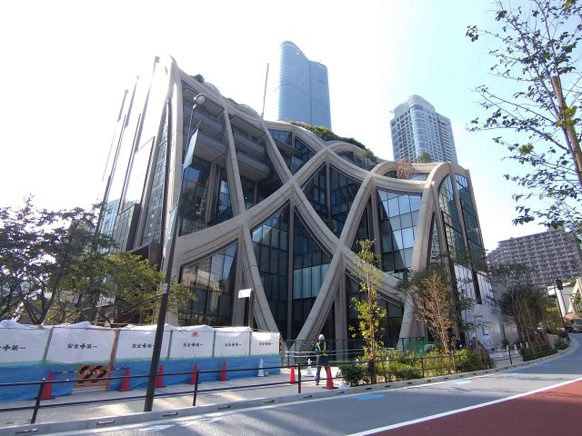 麻布台ヒルズガーデンプラザＢの外観