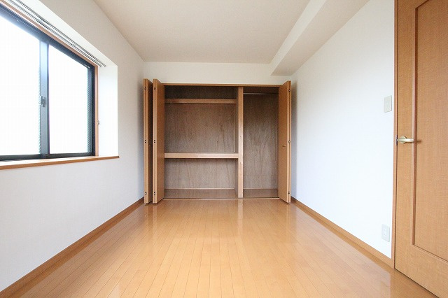 エスト壱番館の収納