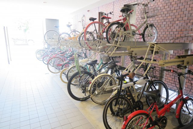 アプライズ西長堀の駐車場