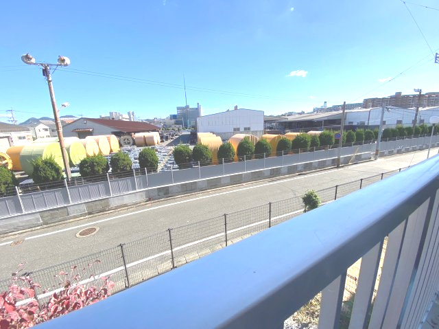 名島コーポの展望|バルコニー側に大きな建物がなく、2階ですが見晴らしが良いです！