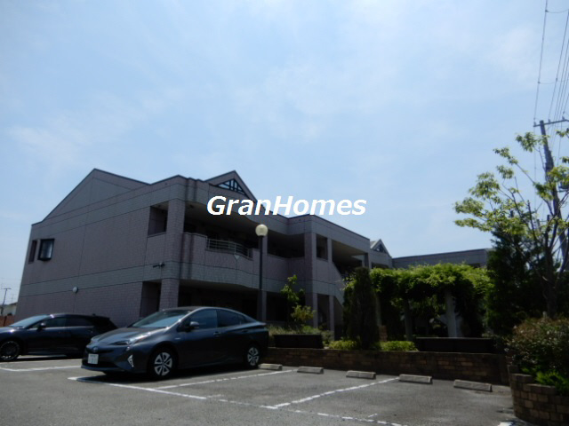 マウントック・レオの外観