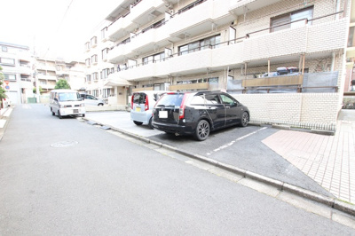 【空要確認】敷地内駐車場！