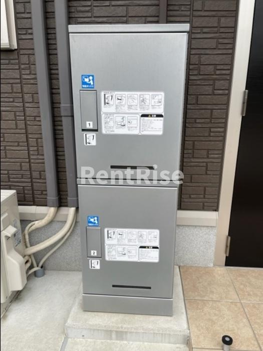 イルソーレ神山のキッチン|宅配ボックス