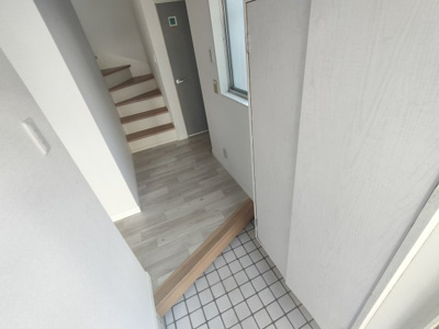 【玄関】 | 岩槻区東町1丁目戸建て | 内装も気になるポイント