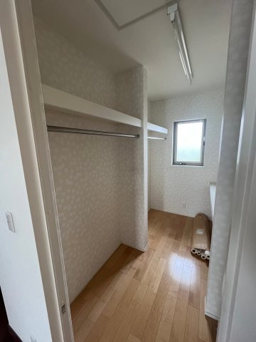 牛沢町中古戸建の収納