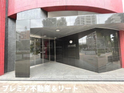【エントランス】 | プレミアロッソ | エントランスです