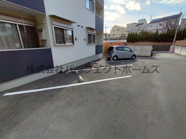 クラウディア香里ケ丘の駐車場|駐車場です