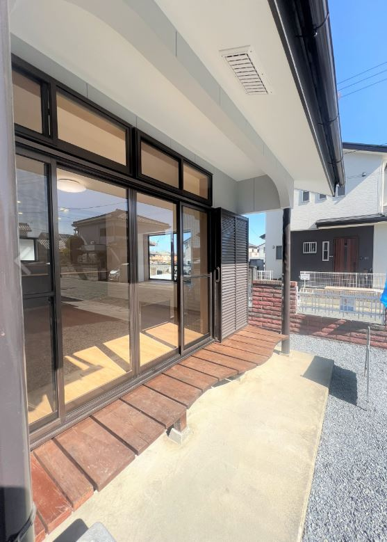 藤岡市中栗須　中古1499の駐車場