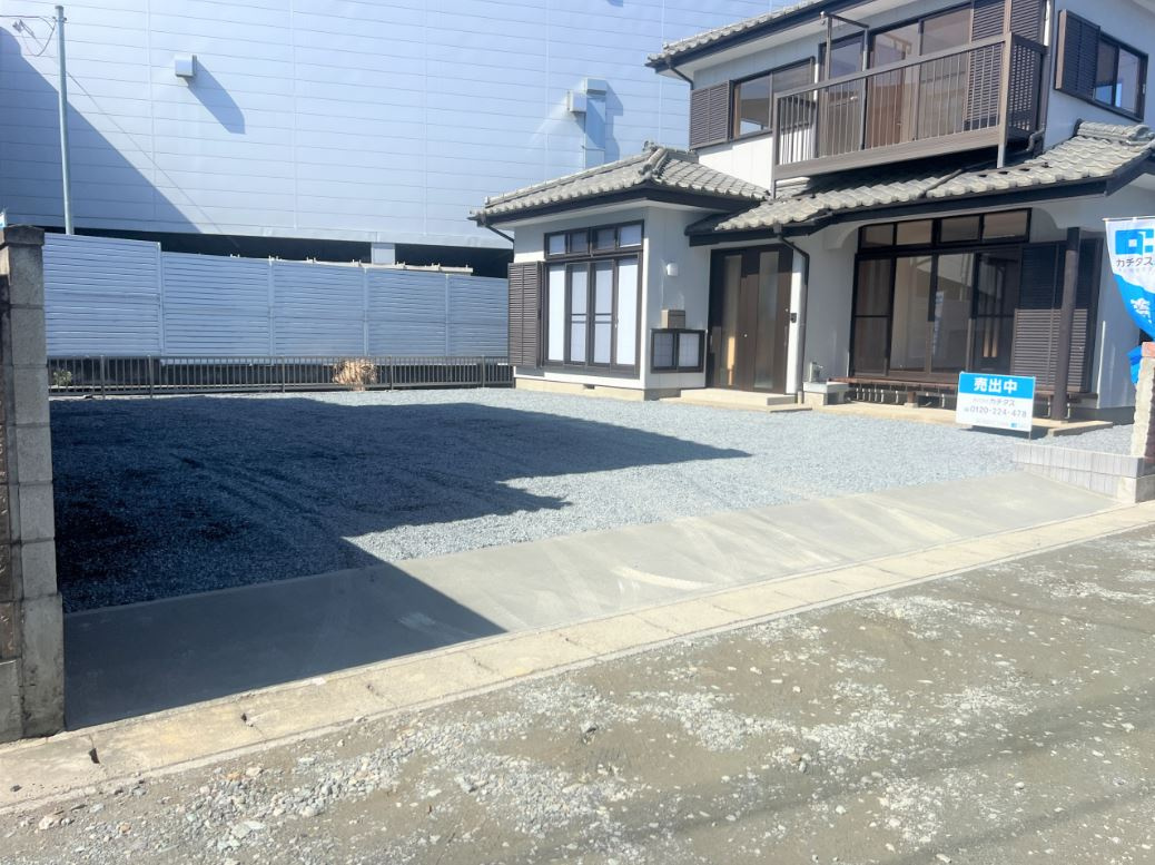 藤岡市中栗須　中古1499の駐車場