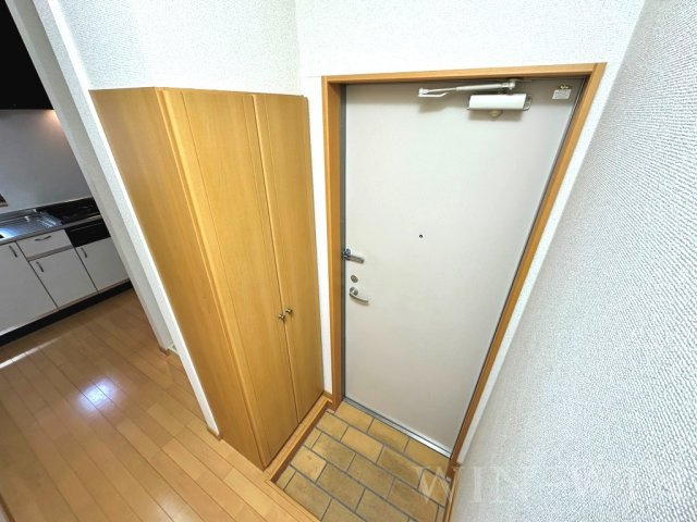 ミューズイン花中 Aの玄関