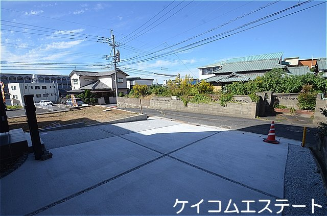 新築住宅　幸神建売住宅　C棟の駐車場
