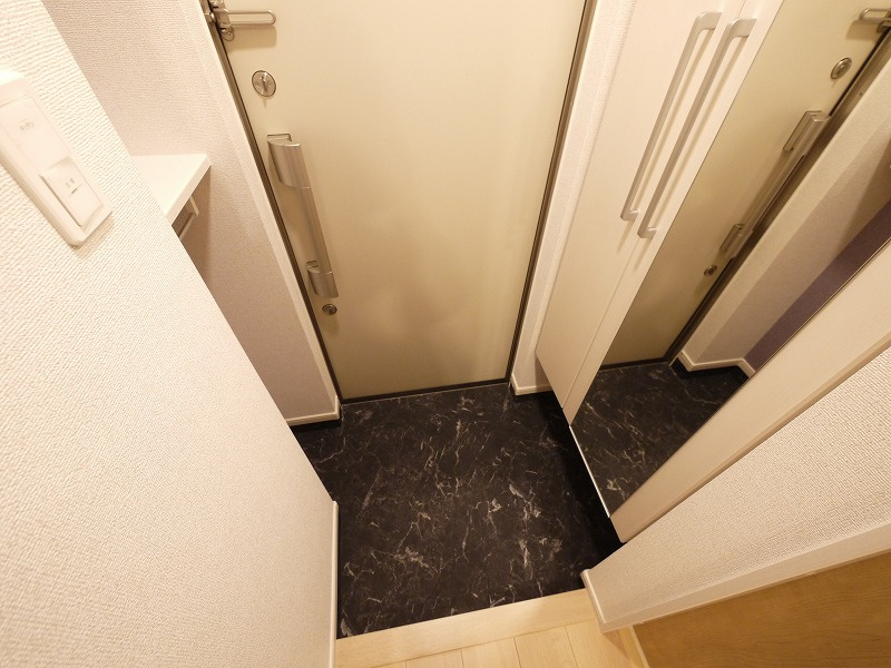 ＲＥＬＡ　ＦＯＲＴの玄関|シンプルで使いやすい玄関です