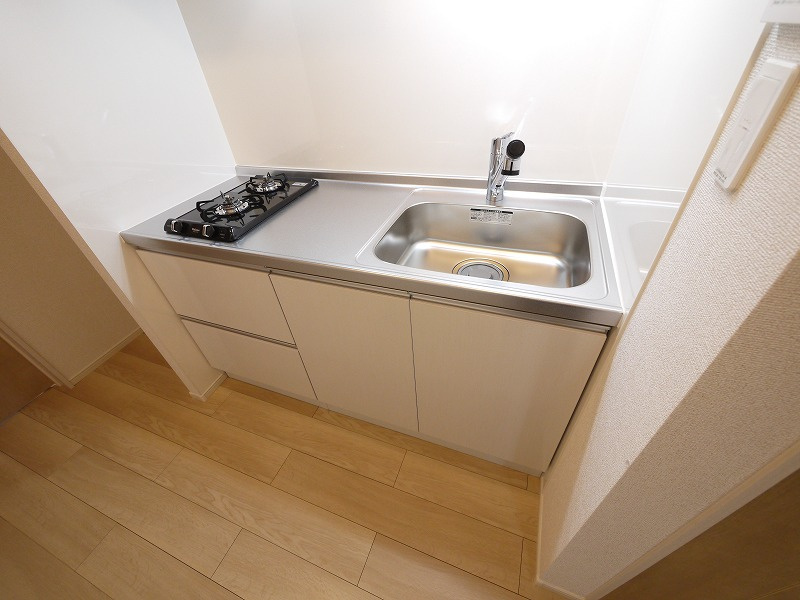 ＲＥＬＡ　ＦＯＲＴのキッチン|コンパクトなキッチンで掃除もラクラク