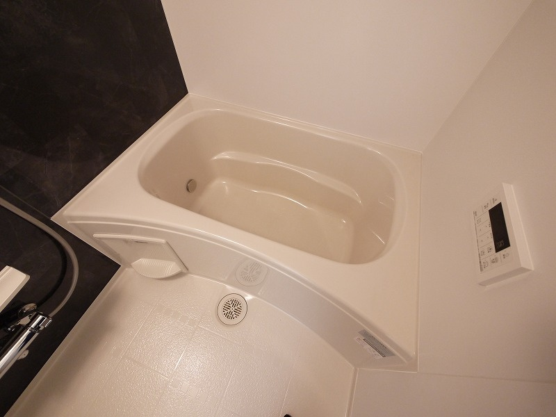 ＲＥＬＡ　ＦＯＲＴの浴室|コンパクトで使いやすいお風呂です